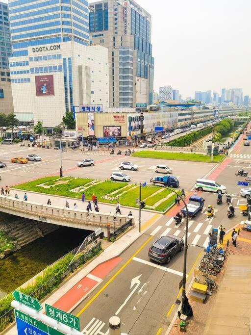 4bed,chillingstay Jongro Ddm, Ddp,dongmyo Station, 2min, Convenient Transportation To Sinseol-dong Station Apartment *